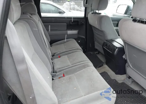 2008 Toyota Sequoia Sr5 5.7L V8 z USA, uszkodzony, nr VIN 5TDZY64A98S011223